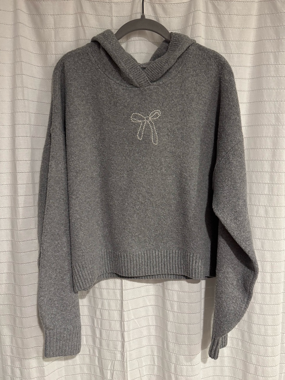 Hollister Gray Bow Hooded Knit Sweater Size Medium